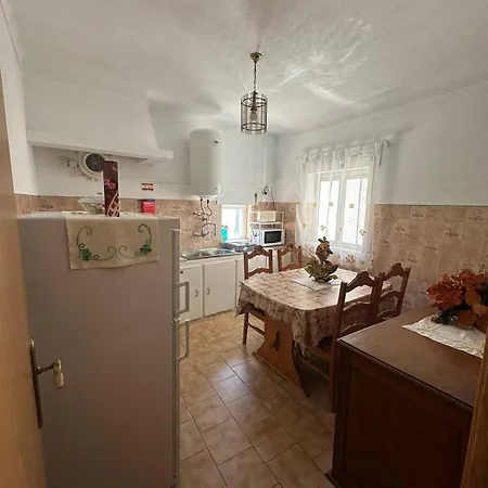 Casa Motas Primeiro مانتيغاز